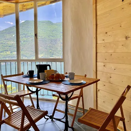 With Lake-view -breck&fest Vakantiehuis *